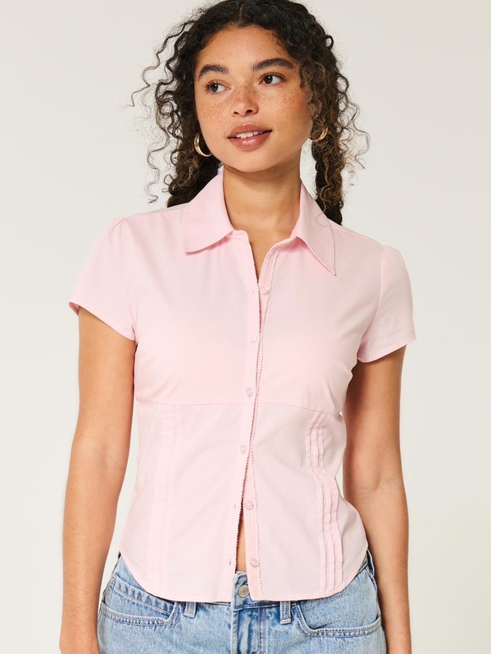 Hollister Short Sleeve Button-Down Shirt in Soft Pink